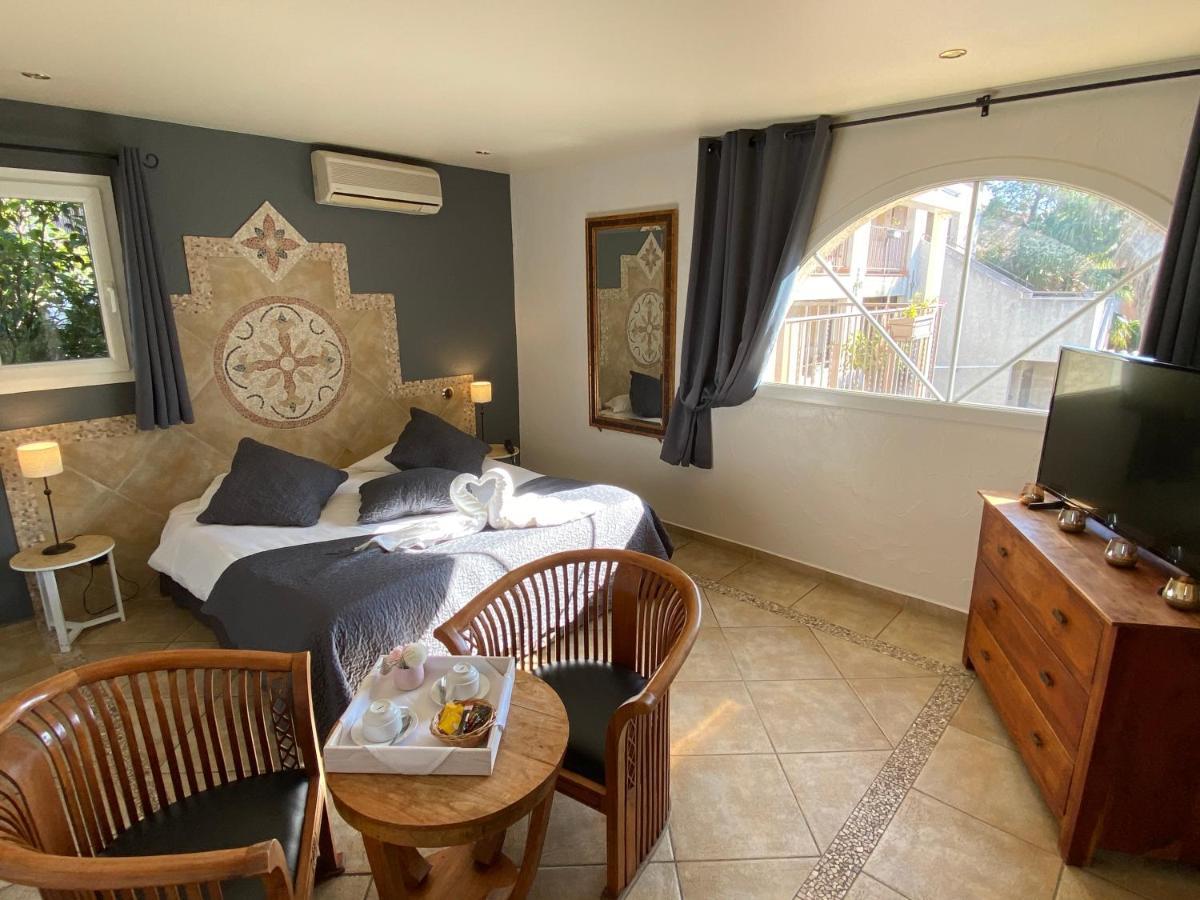 Logis Hotel Les II Mas - Perpignan Sud Cabestany Eksteriør billede