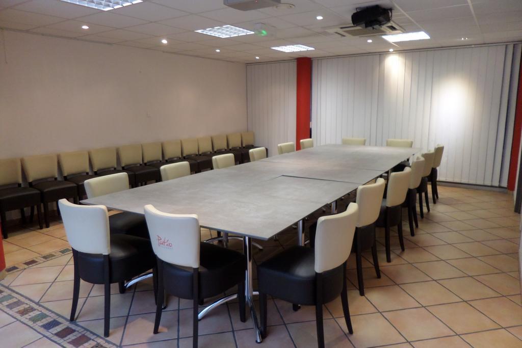 Logis Hotel Les II Mas - Perpignan Sud Cabestany Eksteriør billede